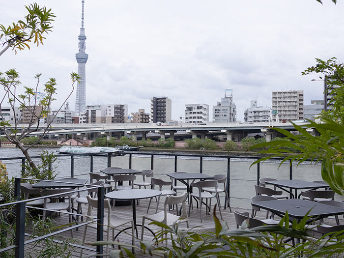 2F テラス席